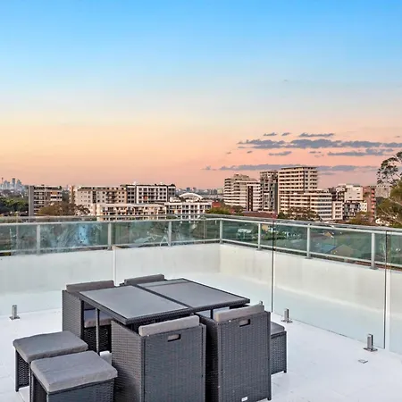 Luxury Retreat Sydney Airport Direct Train Line Villa Exterior photo